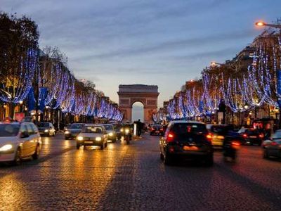 Champs-Elysees, Paris, France.jpg