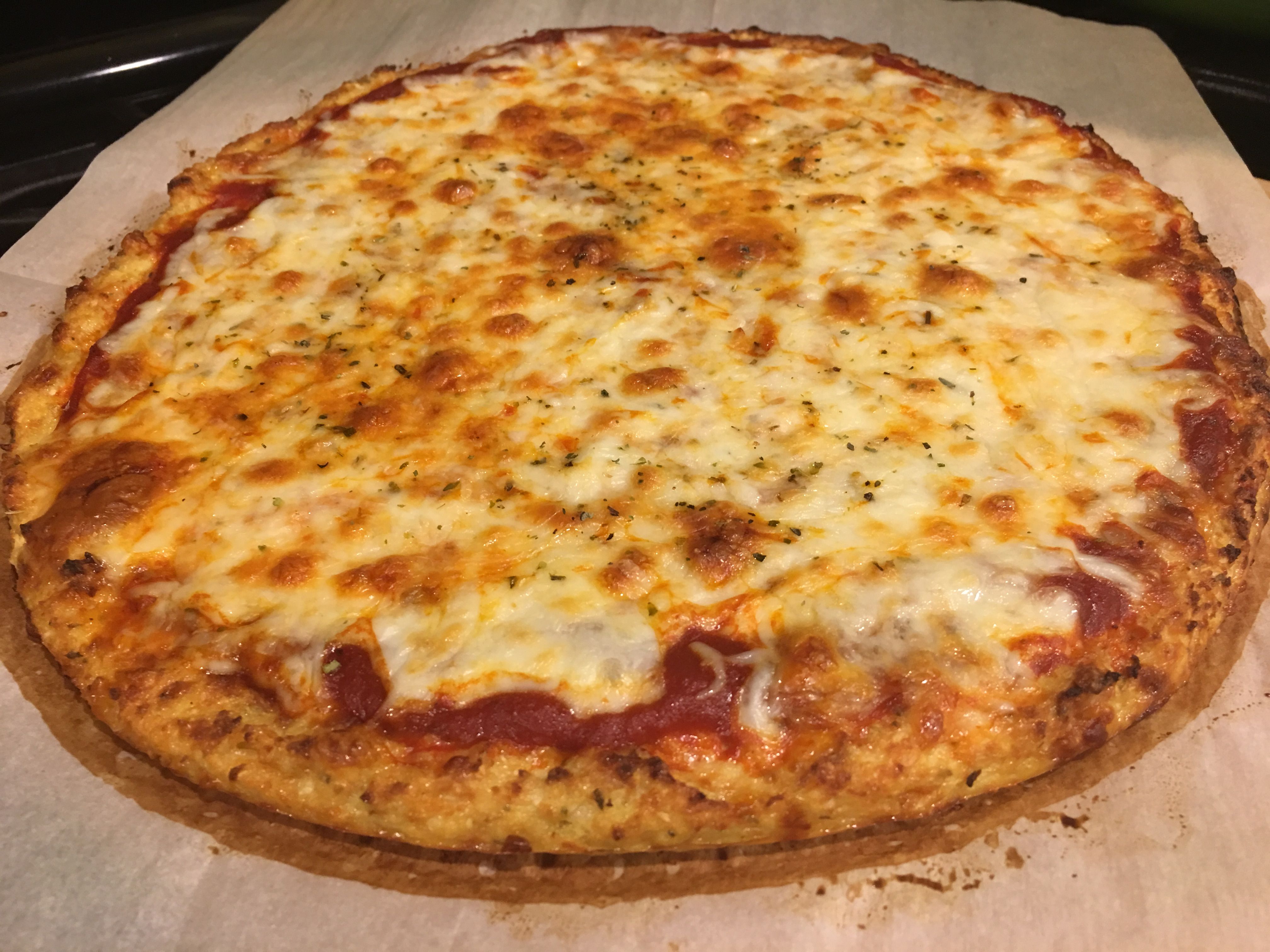 cauliflower pizza 2017.JPG