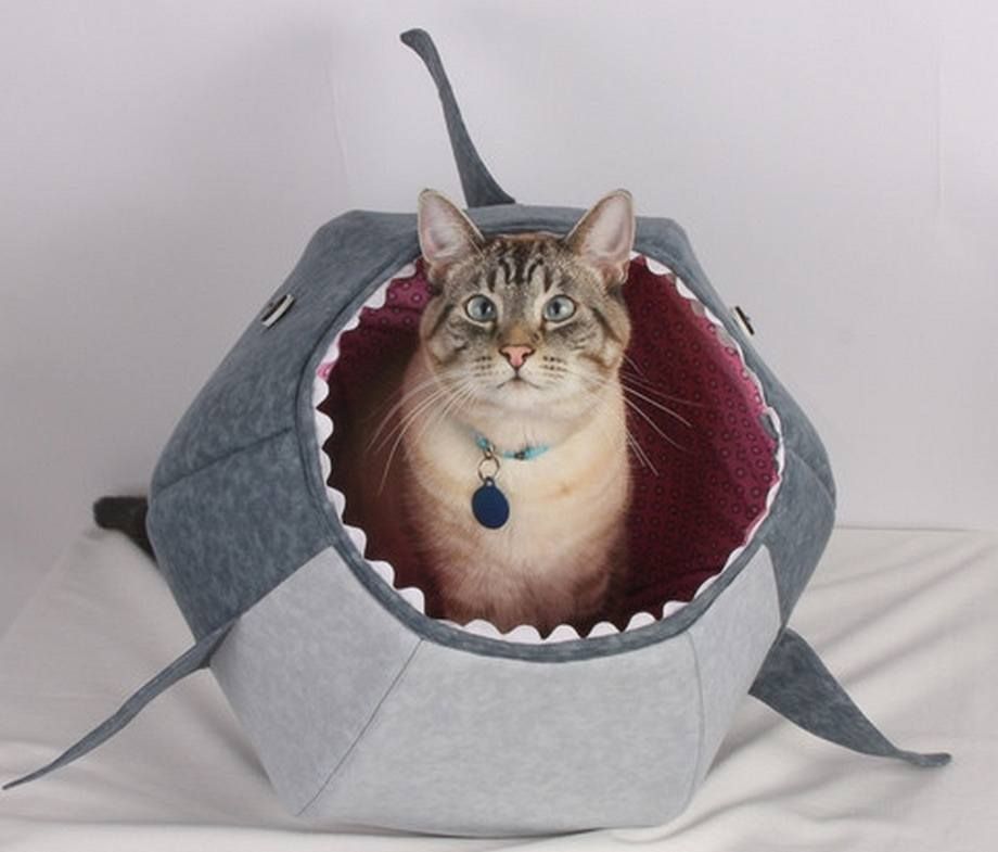 Cat-Shark-Bed-4.jpg