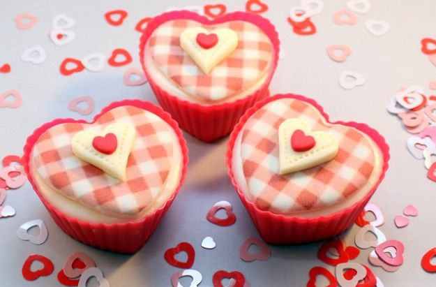 valentines-cupcakes.jpg