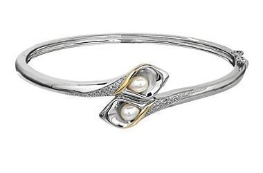 pearl bangle.jpg