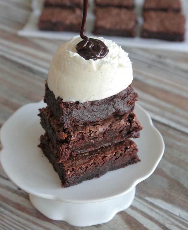 Ice-Cream-Sundae-Brownies-5.jpg