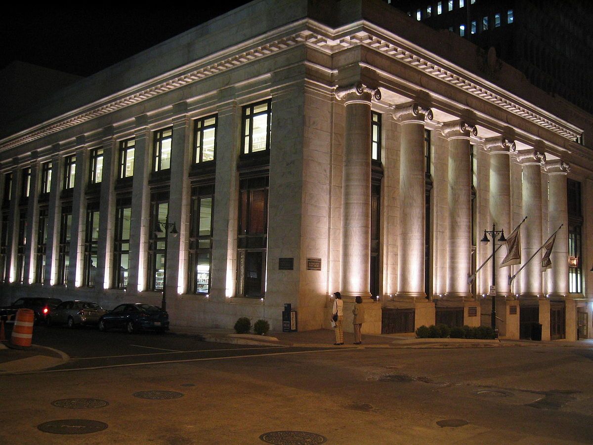 1200px-Library_at_night.JPG