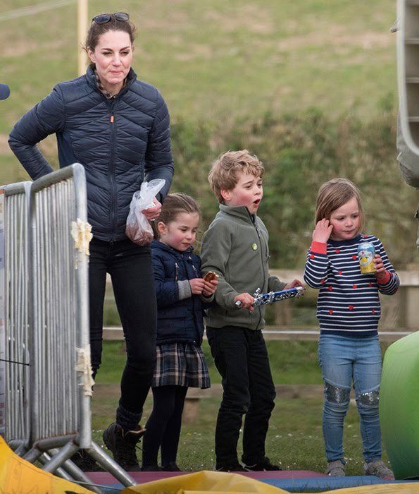 kate-middleton-and-kids-at-burnham-a.jpg