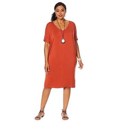 wynnelayers-v-neck-cocoon-dress.jpg