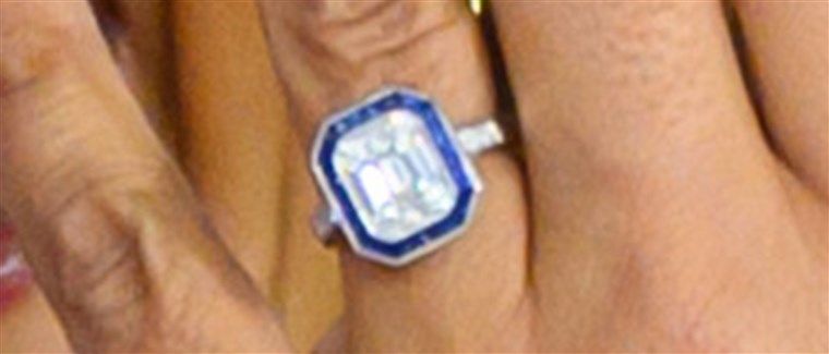 hoda-engagement-ring-today-inlinev2-191126_7042c7510d46e689ba9304d3f28bdad8.fit-760w.jpg