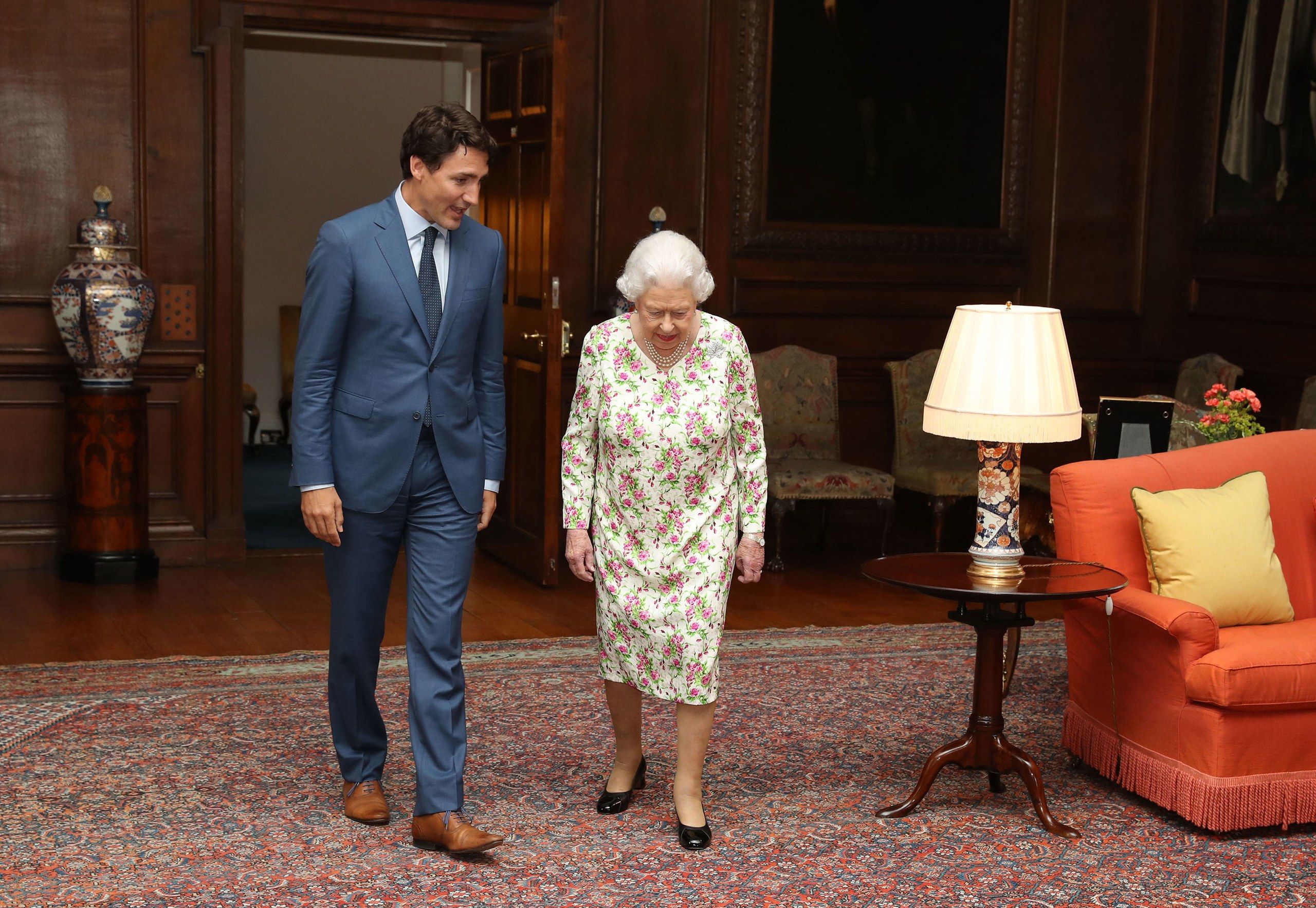 00-lede-queen-elizabeth-justin-trudeau.jpg