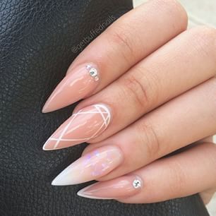 nails pointy.jpg