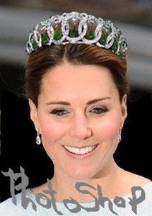 Queen's jewels on Kate 3.jpg