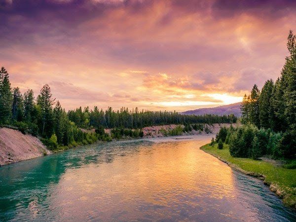 glacier-national-park-montana-GettyImages-635943490.jpg