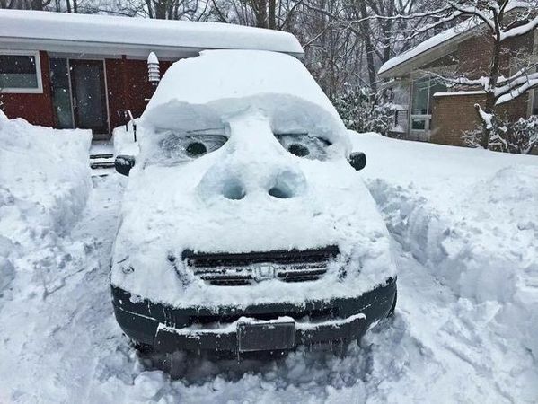 car-is-enjoying-the-snow-284145.jpg