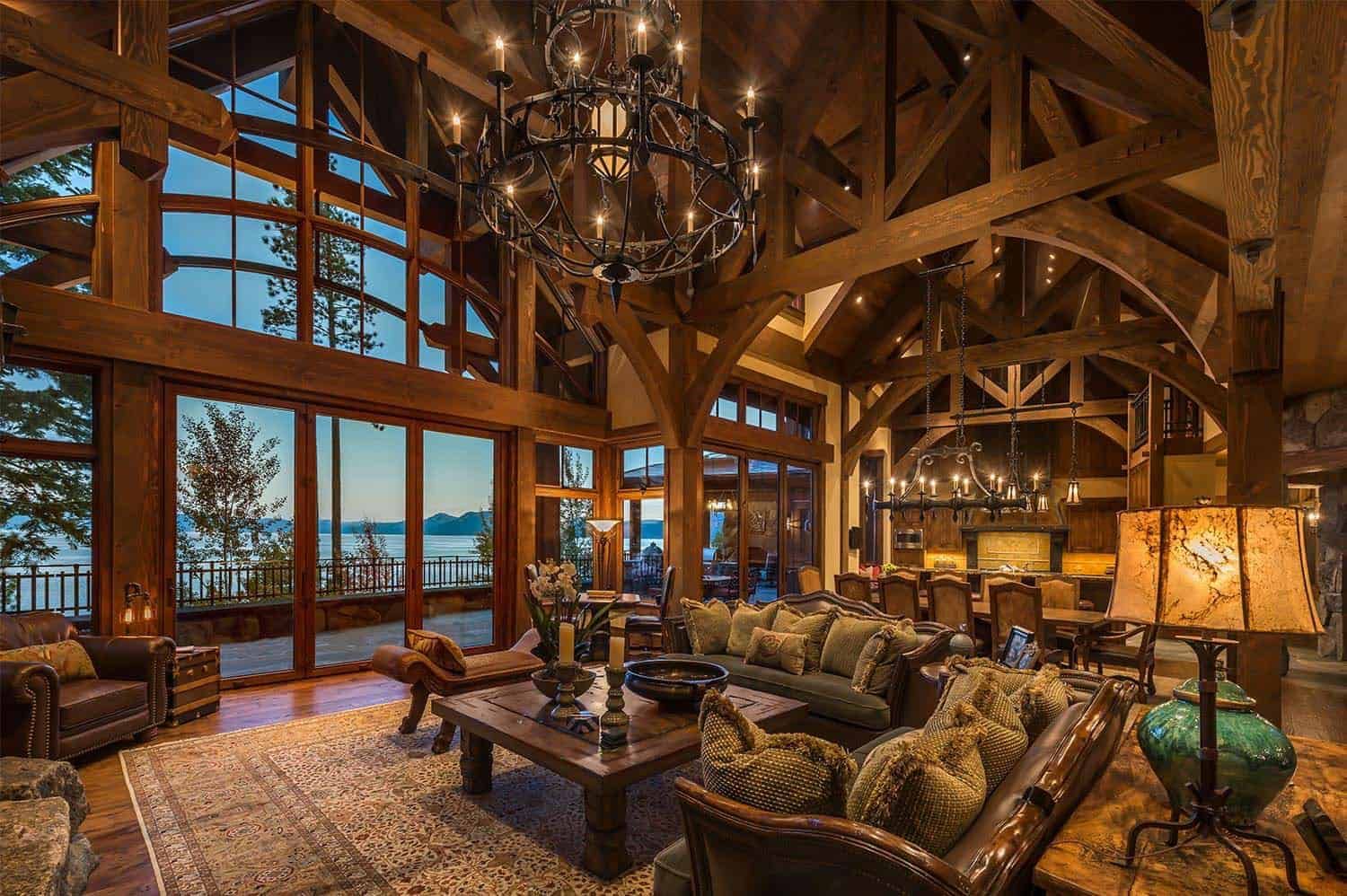 Traditional-Lodge-Style-Mountain-Home-Lake-Tahoe-1-Kindesign.jpg