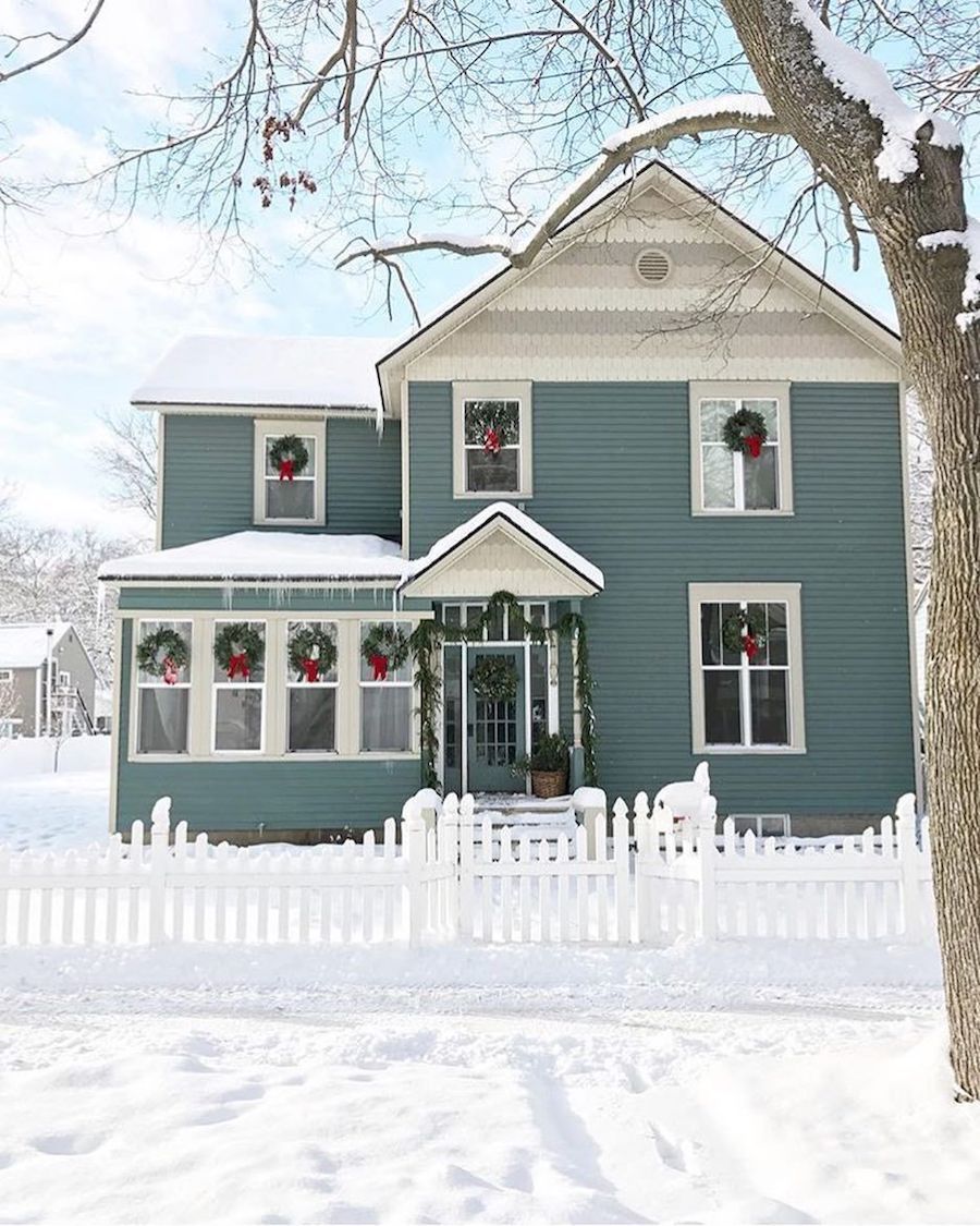 Teal-House-Decorated-for-Christmas-via-@themarketbeautiful.jpg