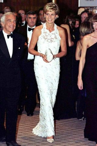 Diana-1996-White-dress-23Jul13-Rex_b.jpg