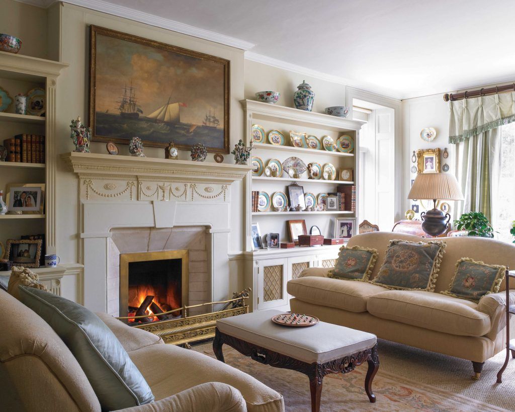 English-Cottage-Preview-French-Style-Living-Room-1024x819.jpg