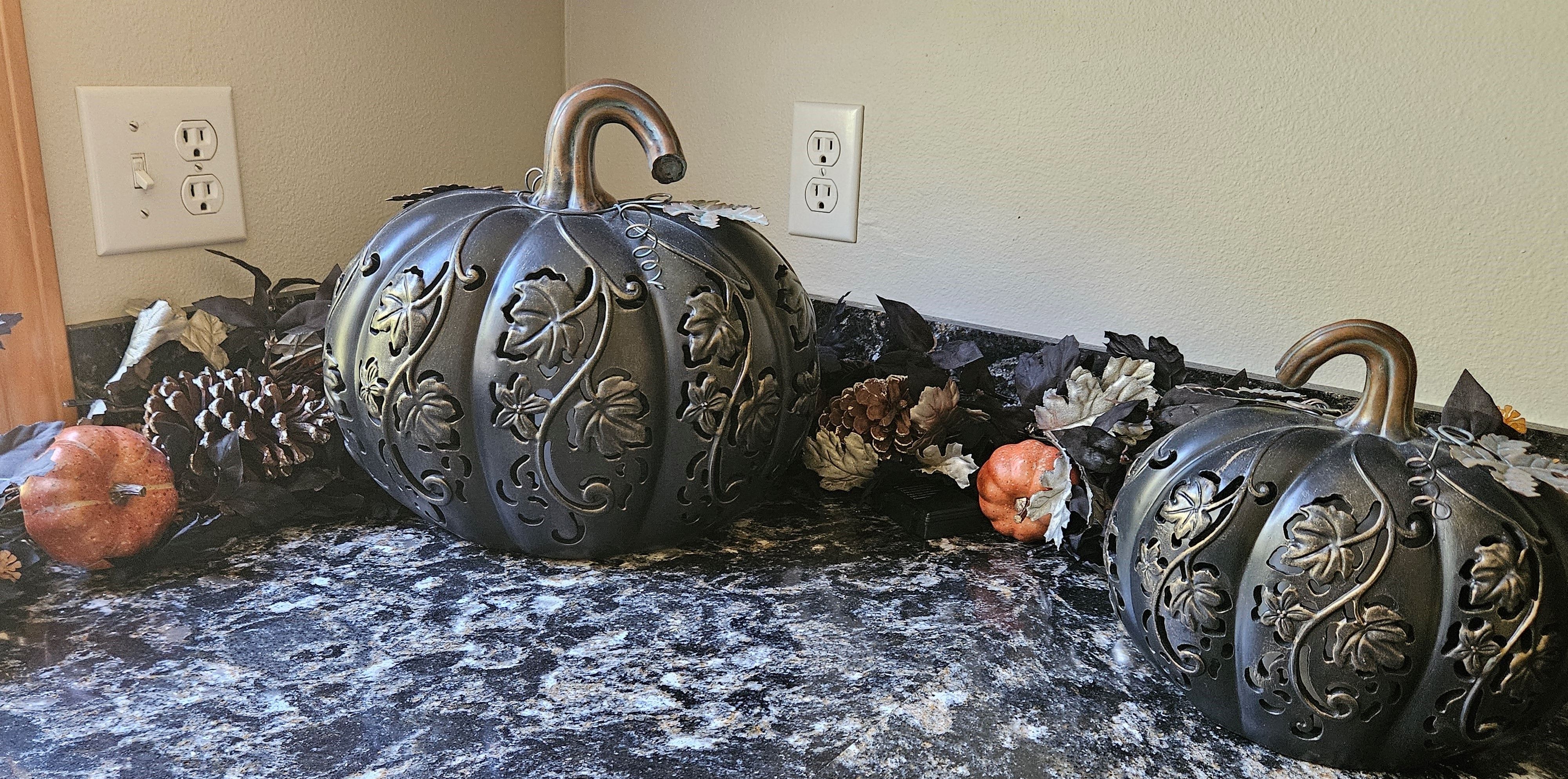 fall  kitchen small.jpg