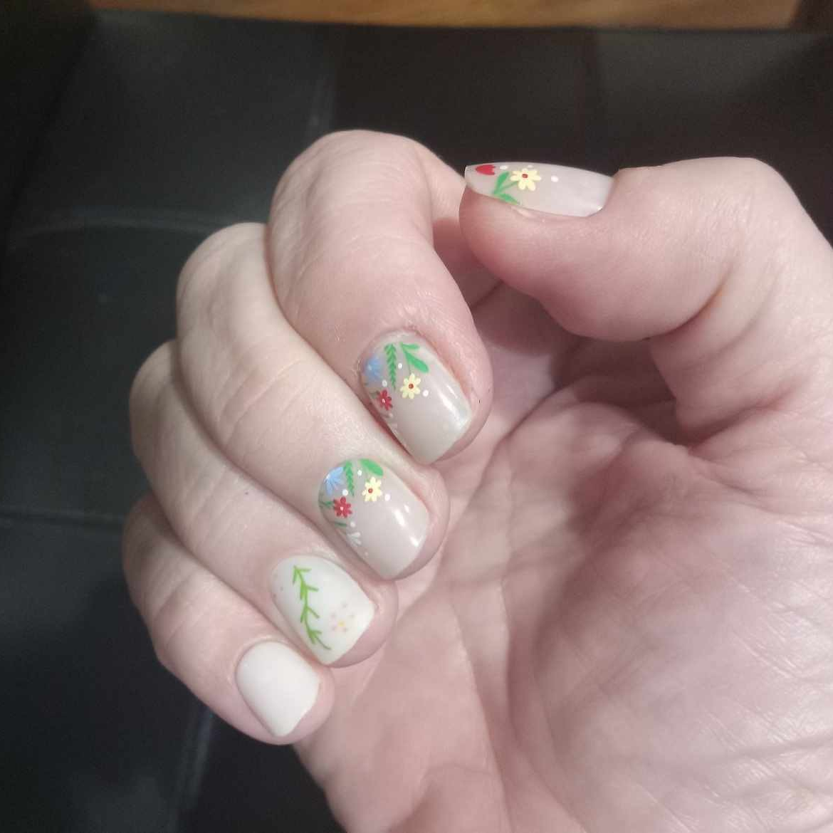 nails.png