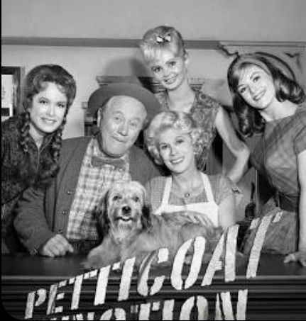 pic--PetticoatJunction-Cast.jpg