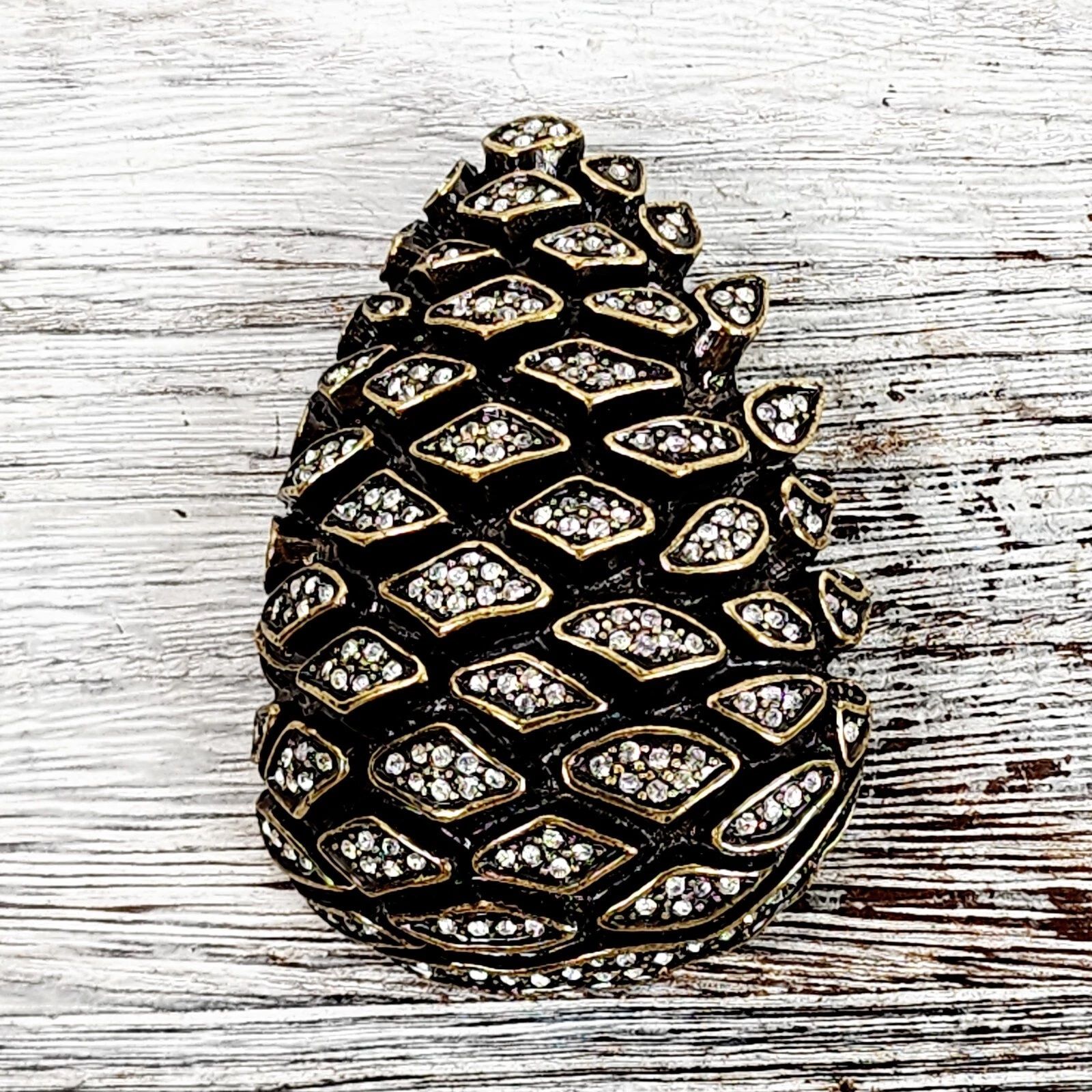 HeidiDaus pinecone.jpg