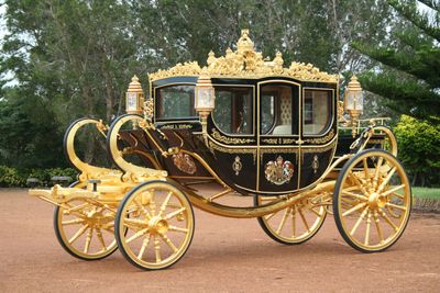 queens carriage real.jpg