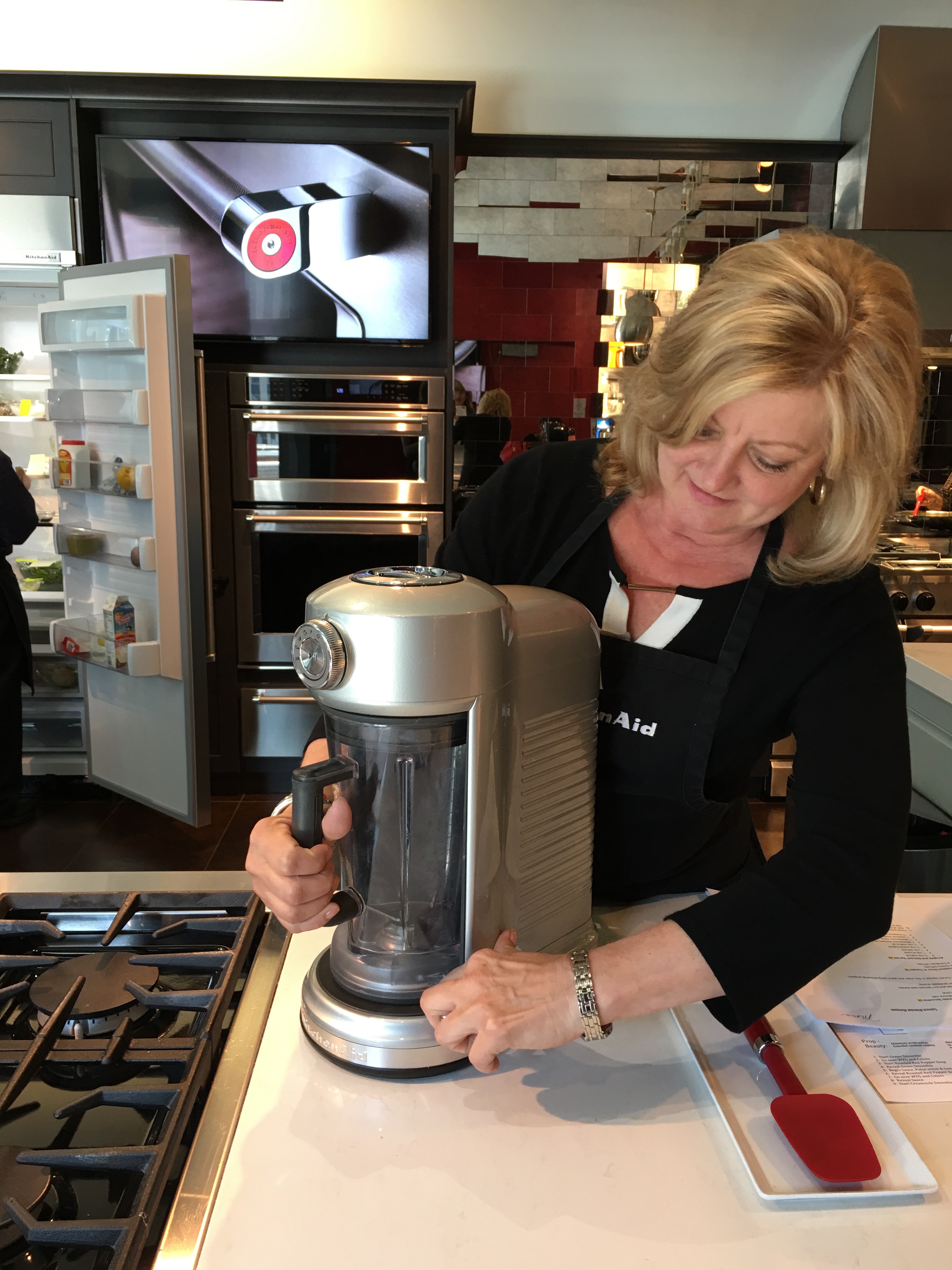 Marie with Torrent Blender.jpg