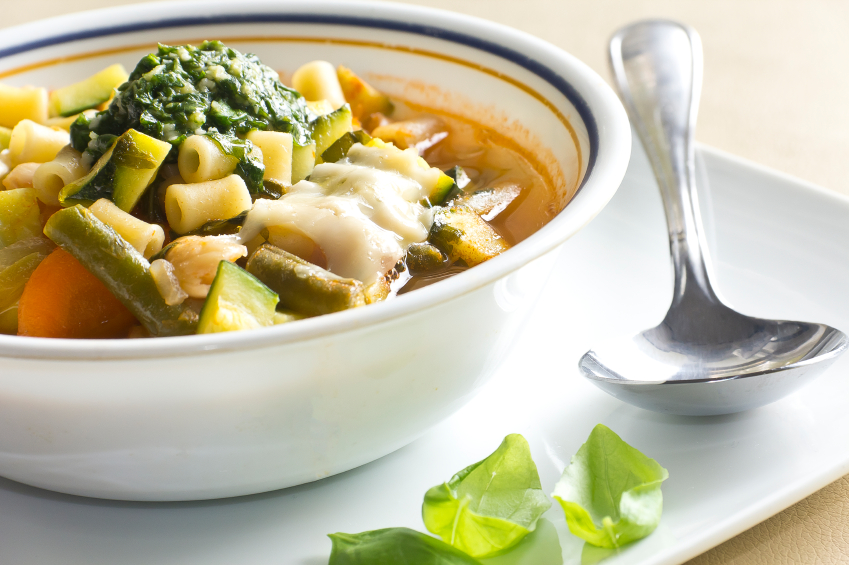 SLOW COOKER MINESTRONE SOUP.jpg