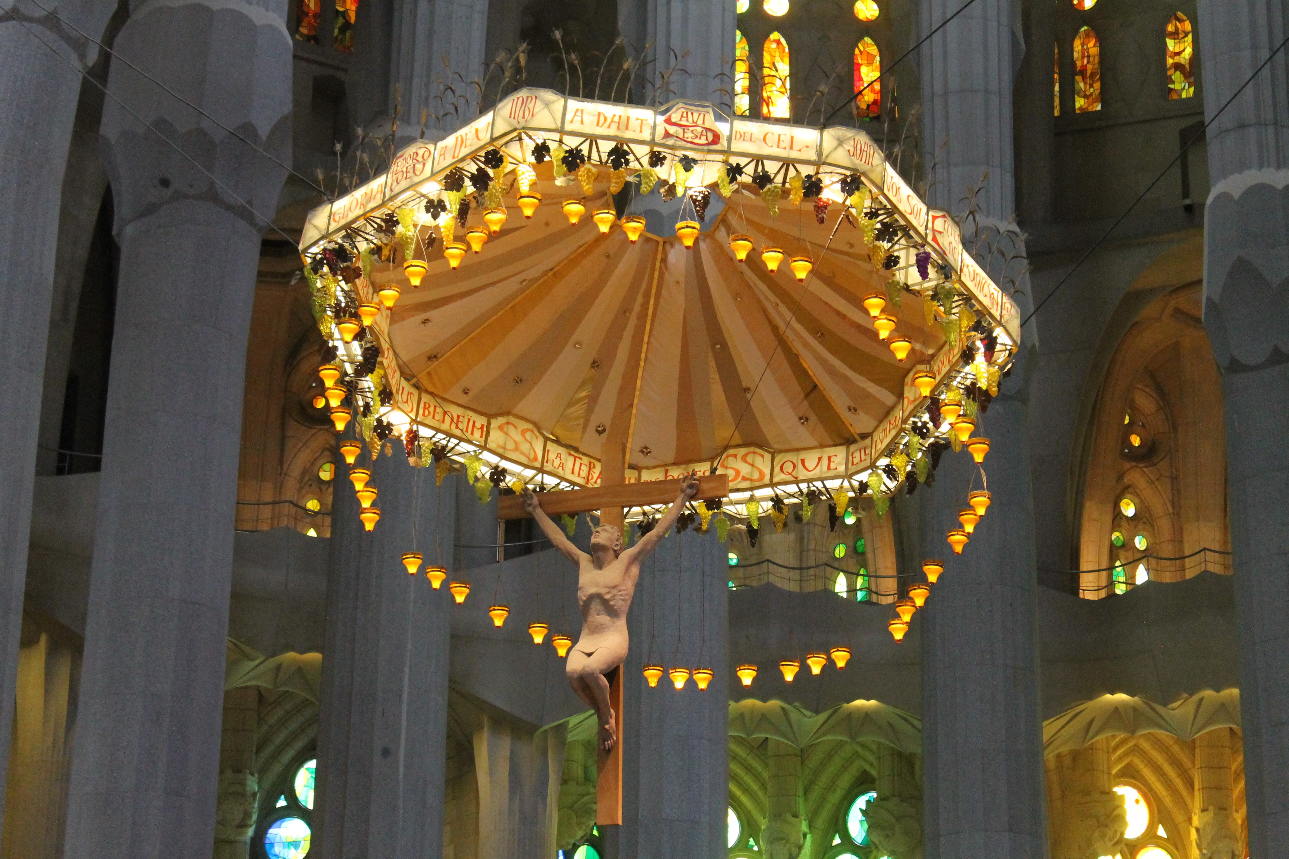 SagradaFamilia17.jpg