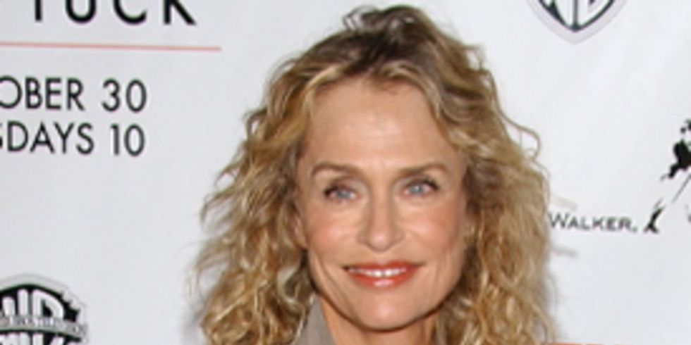 980x490-3-55a0bd4914ac-assets-elleuk-com-gallery-14054-1325887612-lauren-hutton-to-model-for-mango-at-64-jpg.jpg