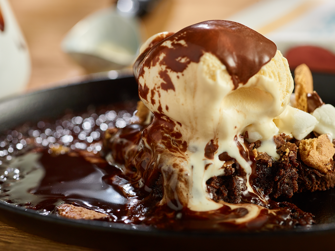 skillet brownie sundae 4.png